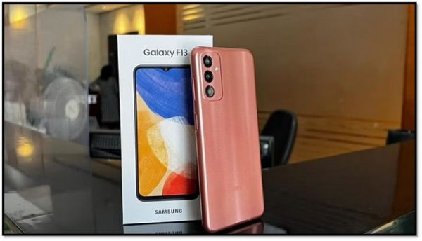 "6,500 रुपए में Samsung Galaxy F13 खरीदें: 6000mAh बैटरी और 50MP कैमरा के साथ"