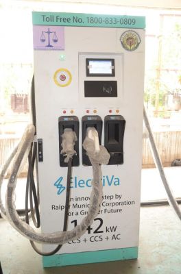 रायपुर में चार स्थलों पर इलेक्ट्रिक चार्जिंग स्टेशन की स्थापना: पर्यावरण संरक्षण के लिए एक कदम आगे