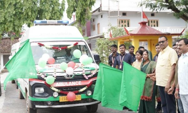 मुख्यमंत्री की घोषणा पर अमल : 24 घंटे के अंदर मिली जशपुर अंचल को एंबुलेंस और शव वाहन
