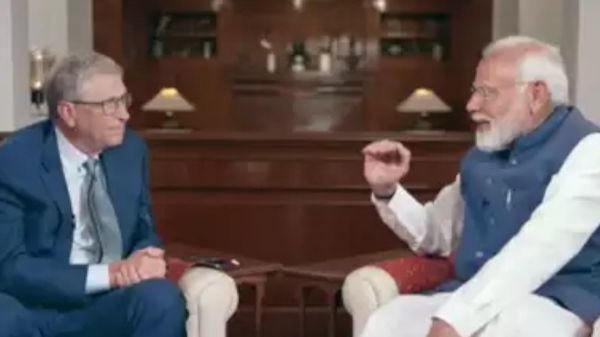 प्रधानमंत्री नरेंद्र मोदी और बिल गेट्स के बीच चर्चा: भारतीय सांस्कृतिक और प्रौद्योगिकी उन्नति के लिए एकीकरण।